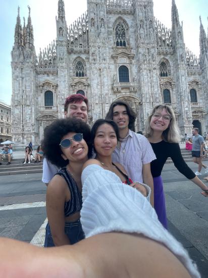 Diego Yanez-Laguna pictured with four other MIT students in a selfie with the front Duomo di Milano 