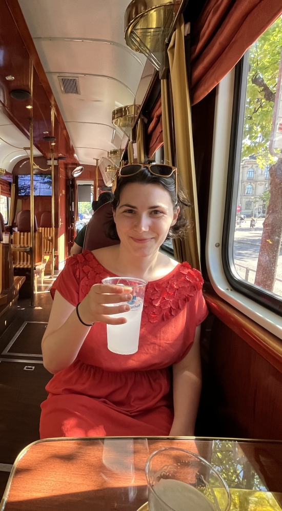 Julia Hoeffner train