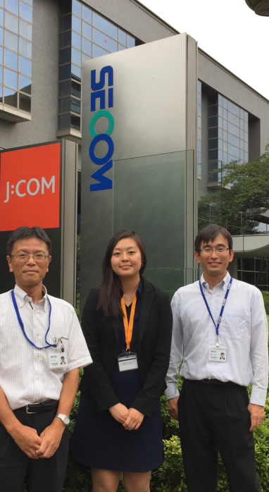 In front of SECOM IS Lab. From left to right: Group Leader Marukawa‐san, Elise Xue and Sub Group Leader Sakurai-­san (mentor)